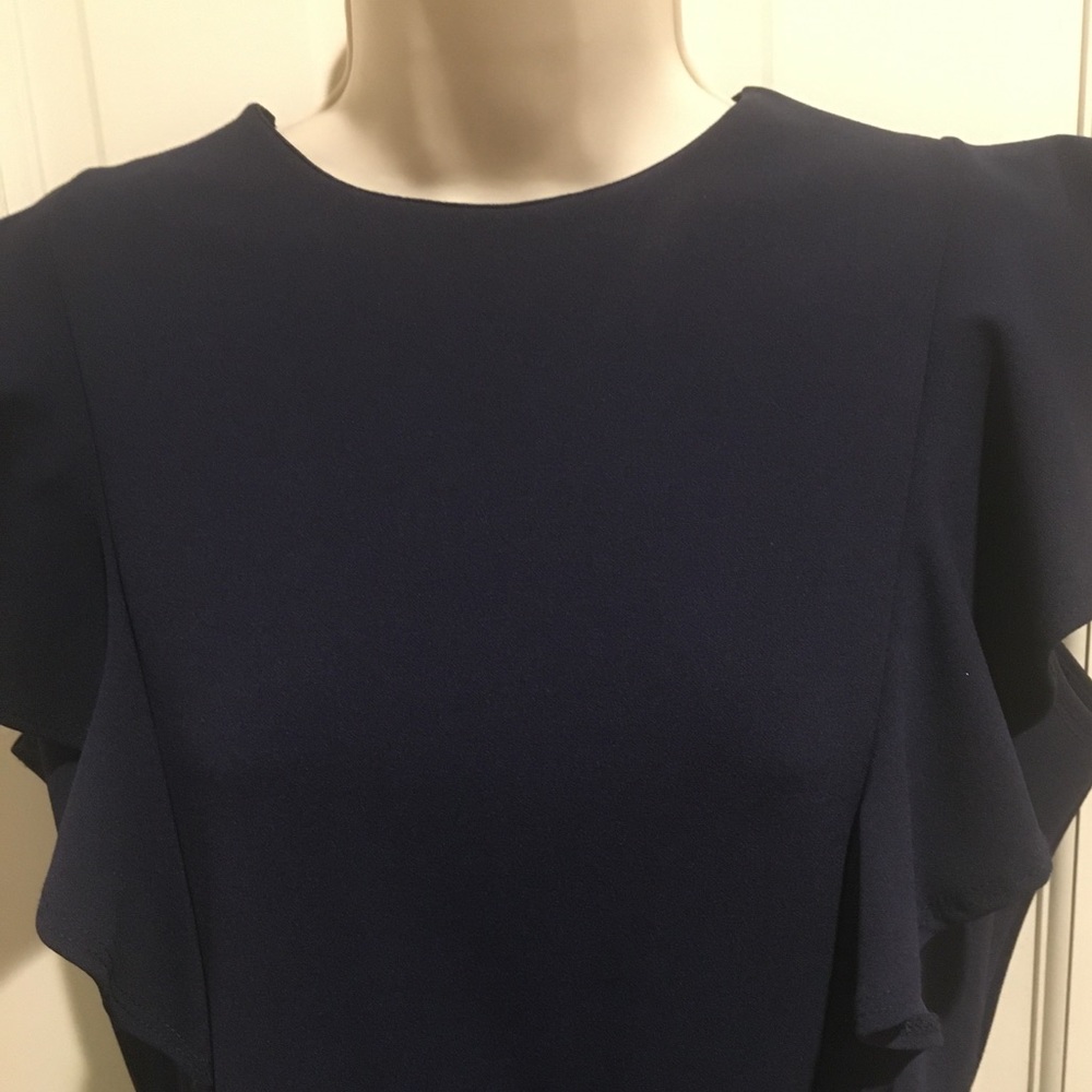 Navy ruffles - Picture 2 of 2